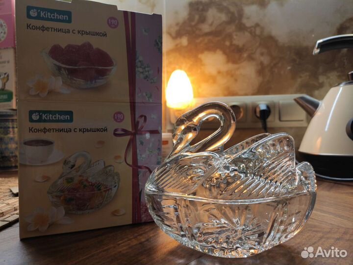 Конфетница Лебедь