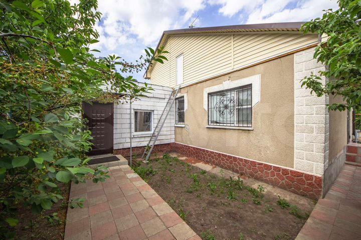 Дом 126 м² на участке 8 сот.