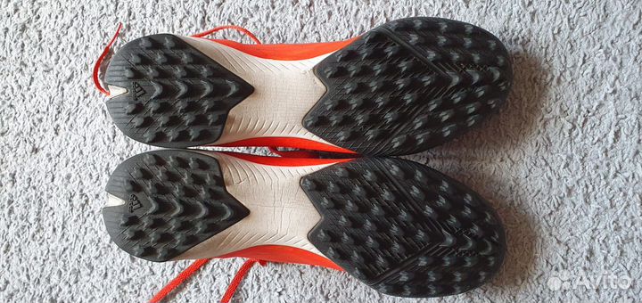 Бутсы сороконожки adidas x