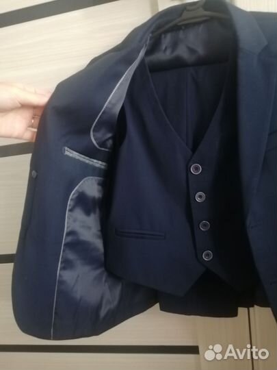 Школьный костюм 'тройка'