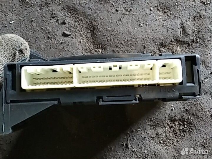 Блок Toyota RAV4