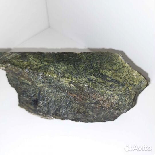 Природный камень Змеевик