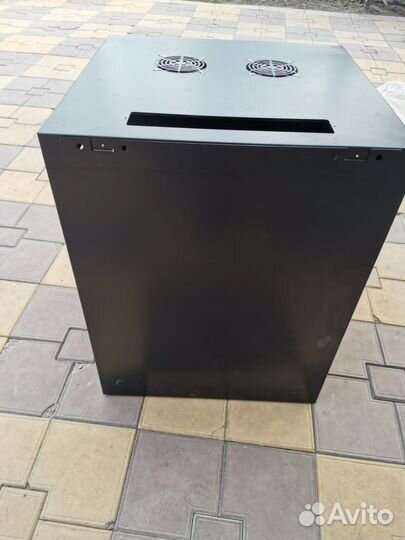 Серверный шкаф hyperline