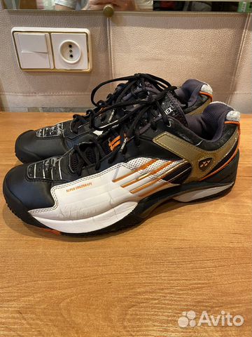 Теннисные кроссовки yonex