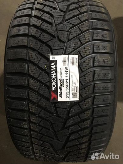 Yokohama W.Drive V905 315/35 R21 и 275/40 R21 111W