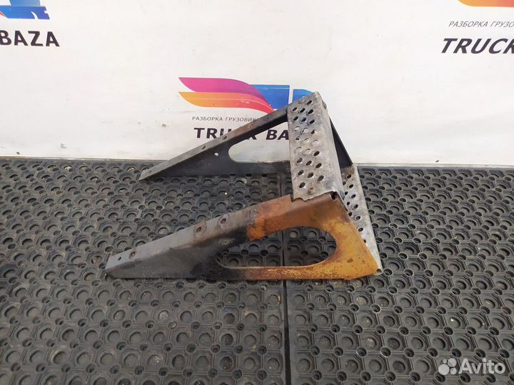 Подножка за кабиной Renault T, Volvo FH, Volvo FM