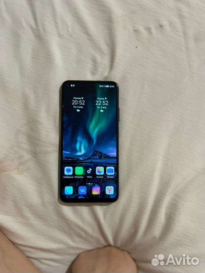 Телефон Huawei