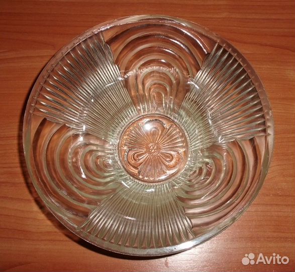 Ваза стекло прозрачное рельефное СССР диам 22 см