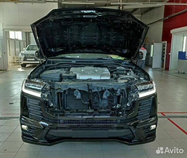 Рестайлинг Обвес стиль 300 Toyota LC 200