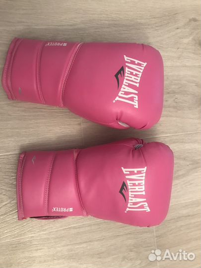 Боксерские перчатки 12 oz everlast оригинал