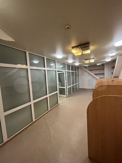 Помещение С арендатором за 30000,офис 75.6 м²