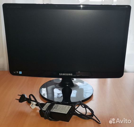 Монитор Samsung LS19A100