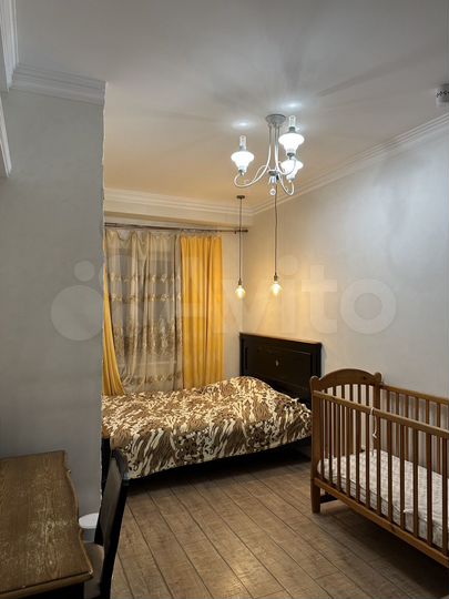 Таунхаус 200 м² на участке 1 сот.