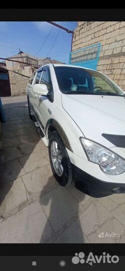 Капот на slang yong action