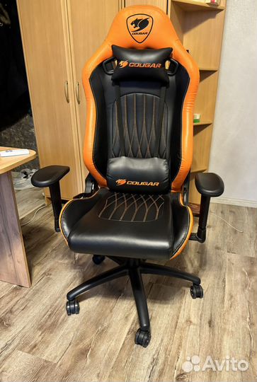 Игровое компьютерное кресло cougar