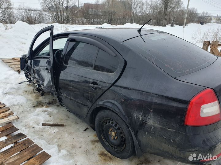 Skoda Octavia 1.6 МТ, 2013, битый, 143 000 км