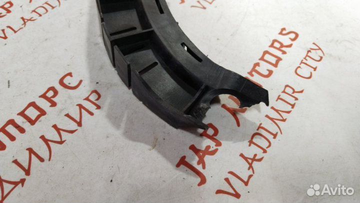 Крепление бампера заднее Volvo V70 универсал