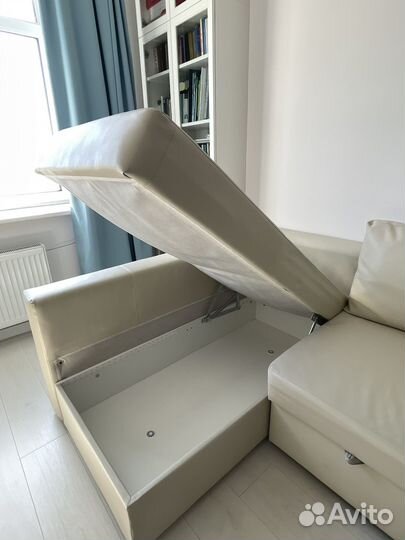 Диван IKEA с переставляемой козеткой