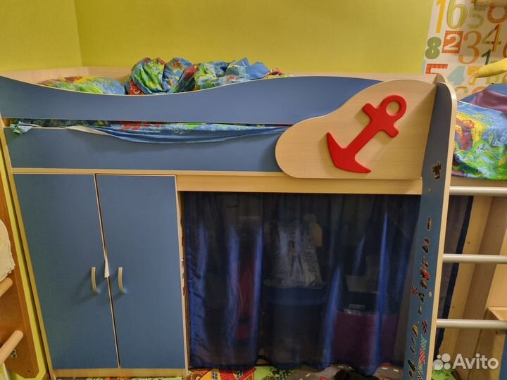 Детская кровать-стенка с комодом