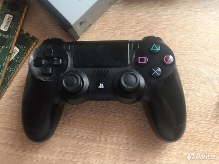 Sony PS4 геемпад
