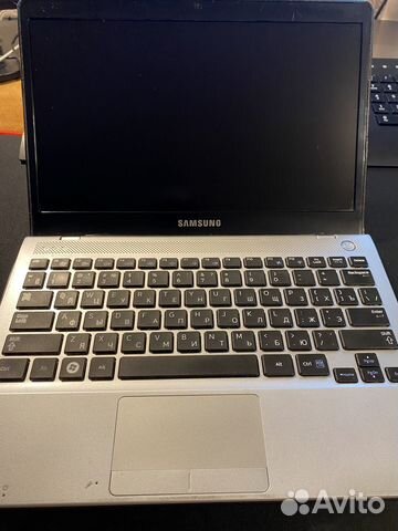 Ноутбук 11 дюймов Samsung np305u1a