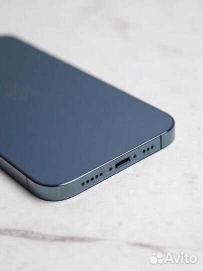 Телефон iPhone 12 pro 256