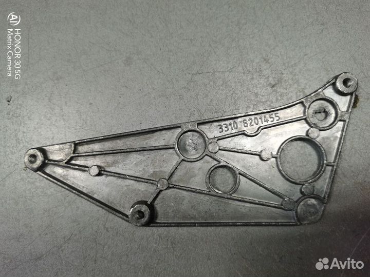 Пластина крепления зеркала левая ГАЗЕЛЬ соболь Н/О