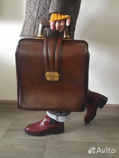 Реставрация и восстановление кожаных изделий