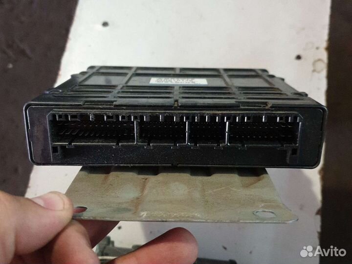 Блок управления двигателем эбу митсубиси каризма