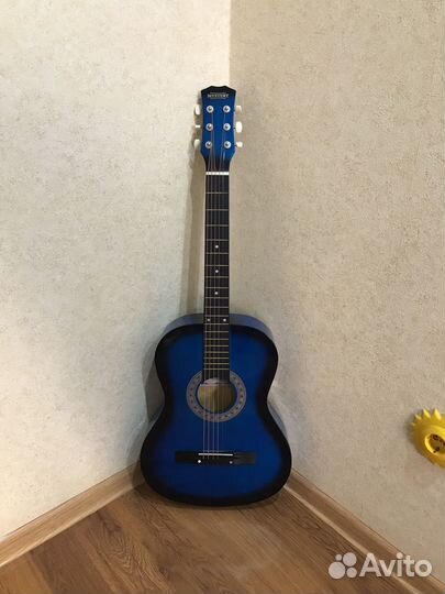 Акустическая гитара