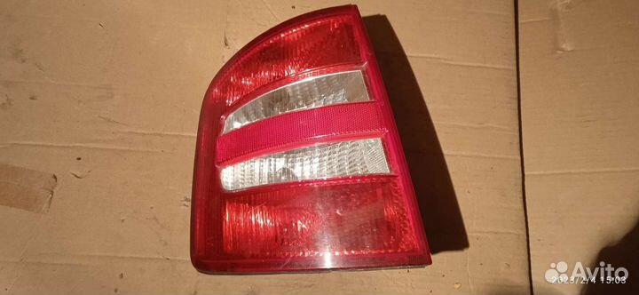 Фонарь задний левый Шкода Фабия универсал