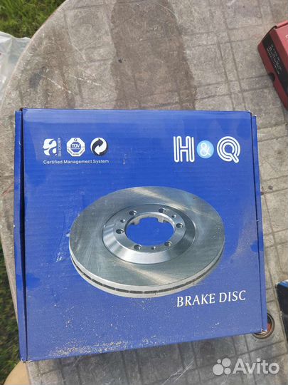 Тормозные колодки и тормозные диски