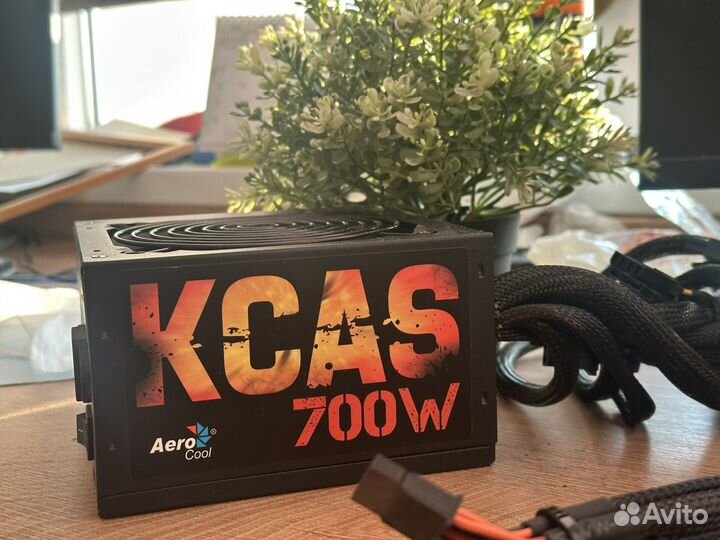 Блок питания 700W