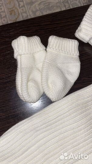 Комплект на выписку вязаный