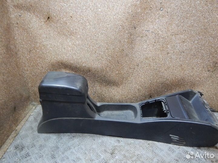 Подлокотник, Lifan -breez (07-14)