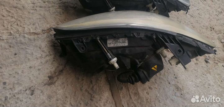 Фара правая Опель Омега В рестайлинг