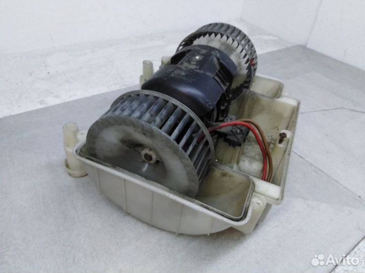 Моторчик печки Мерседес