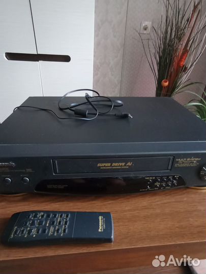 Видеомагнитофон panasonic