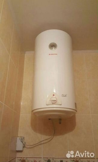 Бойлер водонагреватель аристон
