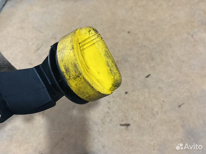 Щуп масляный Renault 2.0dci M9R