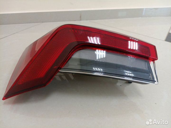 Фонарь задний левый Skoda Rapid 2020