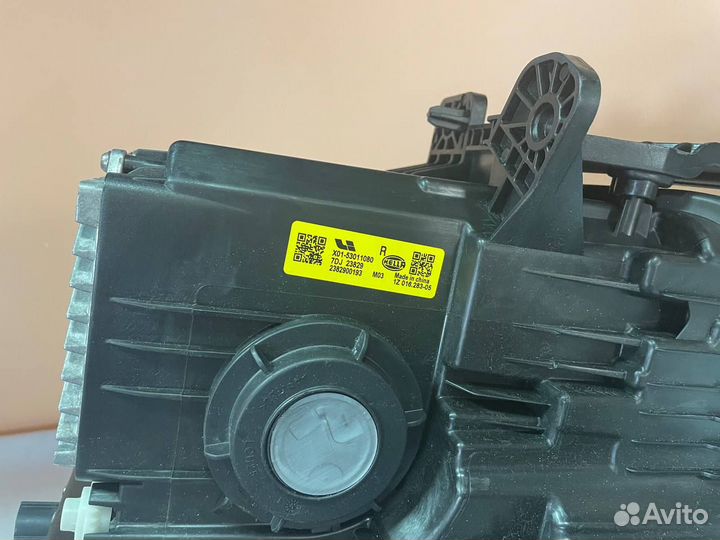 Фара передняя правая в бампер LiXiang L9 X01-53011