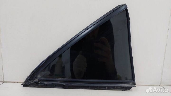 Стекло двери задней левой форточка Toyota Camry V4