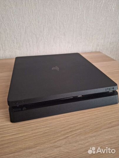 PlayStation 4 slim 500gb