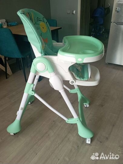 Стульчик для кормления babyton