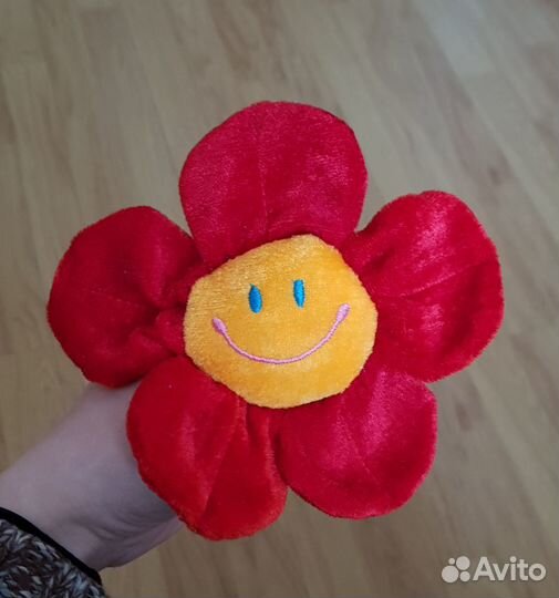 Букет из новых 5-ти цветов-игрушек