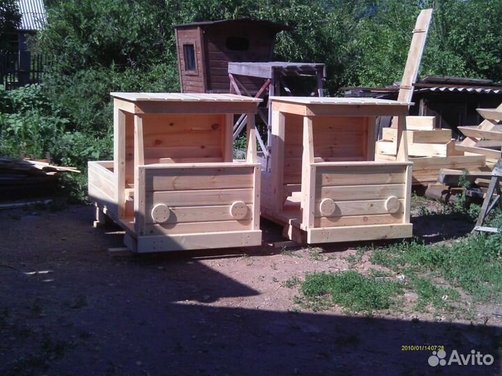 Детская машинка из дерева