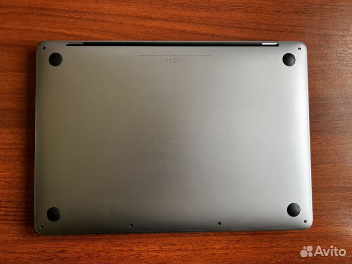 Macbook pro 13 m1 16gb 1tb (Ростест)