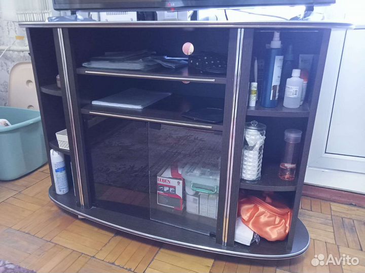 Тумба под телевизор