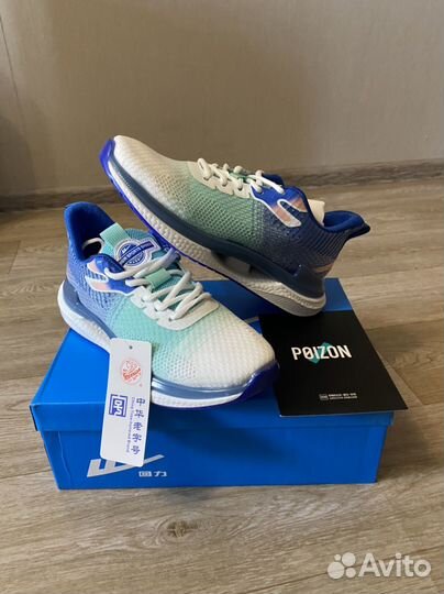 Кроссовки warrior